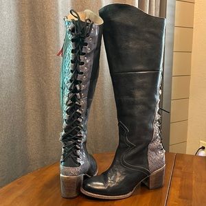 FREEBIRD by Steven Catrina boot size 11 Navy Multi color